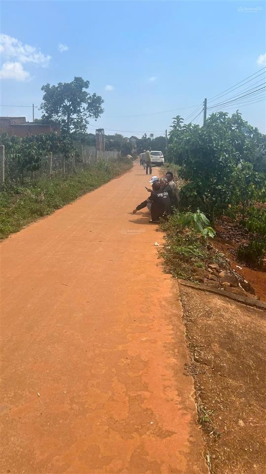 Bao giá thị trường nhà gần đà lạt  cần bán đất có nhà tại tân hà  cách đà lạt 40km  giá 1,55 tỷ