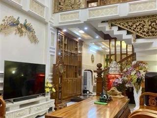 Nhà đẹp, vào ở liền  60m2  4pn quận 10