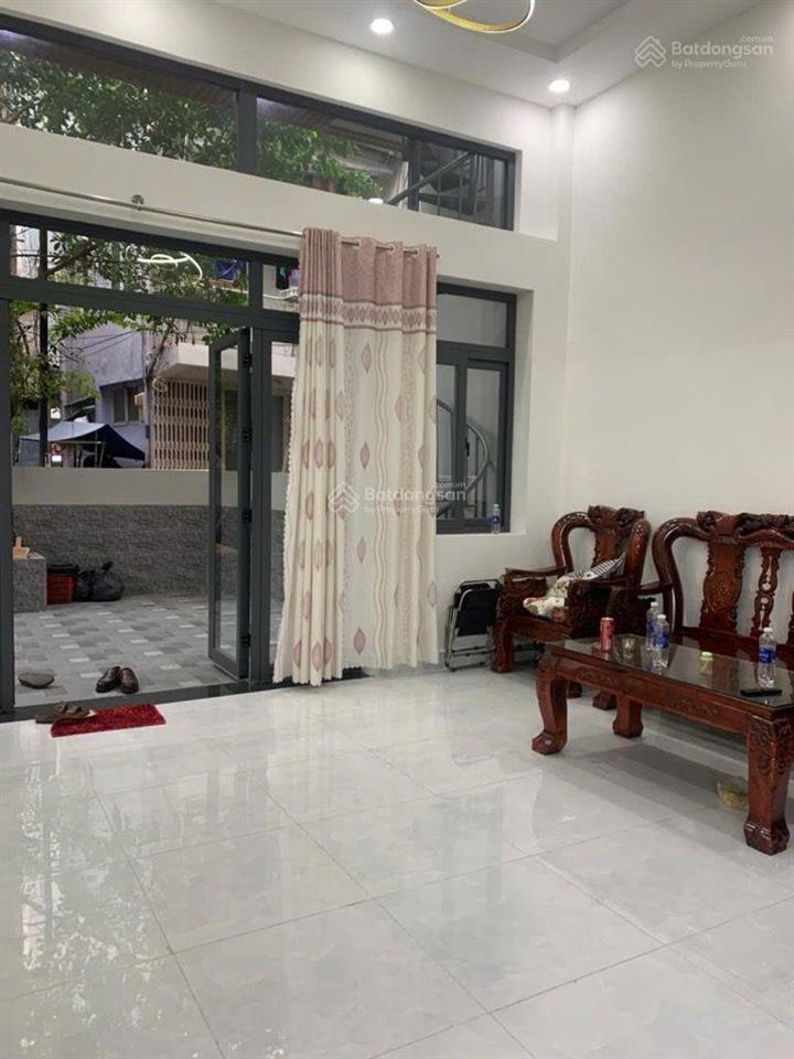8,9 tỷ  66m2 [4,5m x 17m]  4 tầng btct  cmt8 q10 cần b.án nhanh