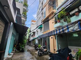 Nhà 5 tầng  hẻm xe hơi  606/ đường 3/2,trung tâm quận 10