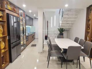Bán căn hộ duplex 143m2 emerald 3 phòng ngủ full nội thất  giá 6,980 tỷ