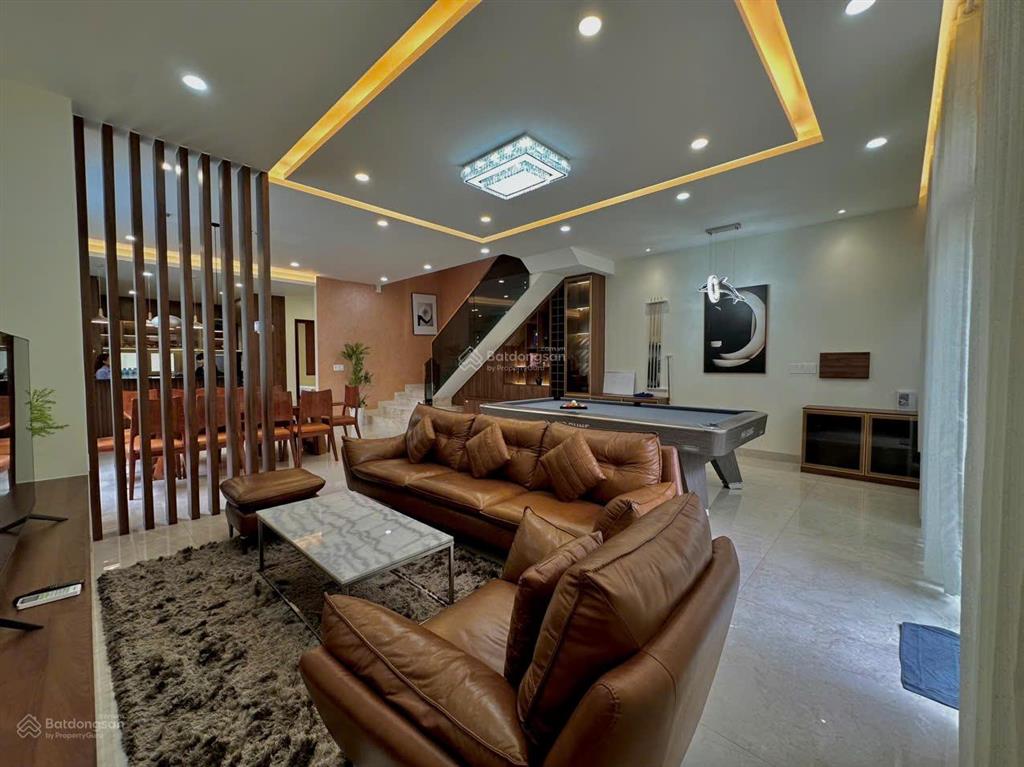 Bán nhà tâm huyết  223m2  3 tầng  khu an phú  quận 2. gara oto, hồ bơi. gần metro an phú