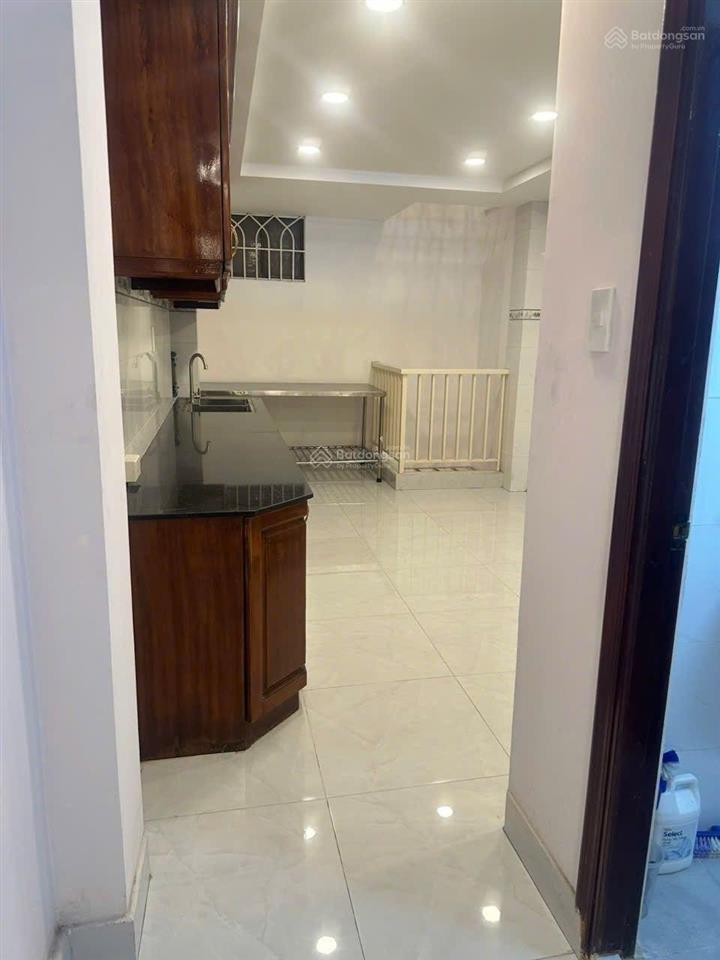 Hàng hiếm tân định  mặt tiền quận 1  sát vách chợ & nhà thờ. sẵn kết cấu tiện cải tạo. giá 20 tỷ