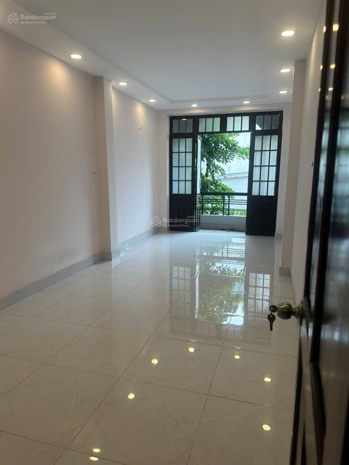 Hàng hiếm tân định  mặt tiền quận 1  sát vách chợ & nhà thờ. sẵn kết cấu tiện cải tạo. giá 20 tỷ