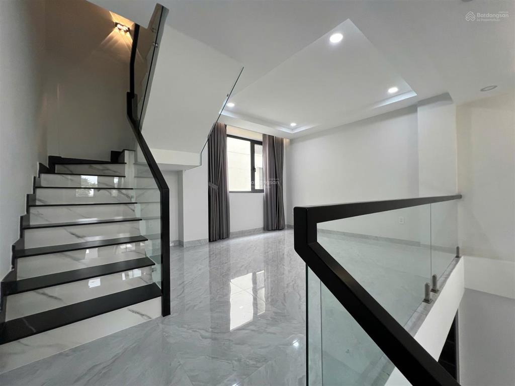 Cho thuê nhà senturia nsg, gần trường đh rmit, trung sơn, pmh, tiện ở/kd/vp, giá 14tr/tháng