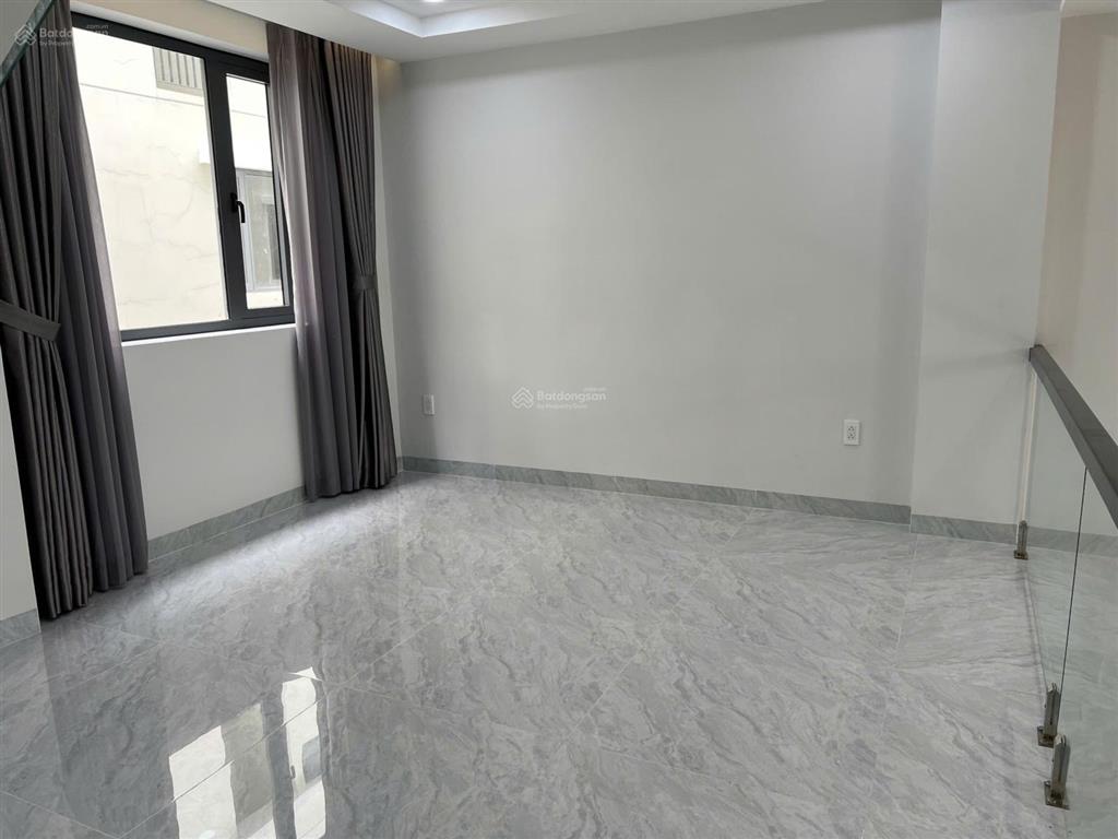 Cho thuê nhà senturia nsg, gần trường đh rmit, trung sơn, pmh, tiện ở/kd/vp, giá 14tr/tháng