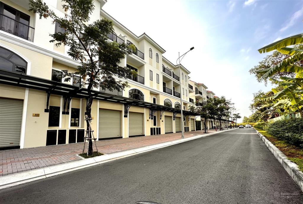 Cho thuê nhà thô tiện làm kho, hoặc làm chdv, gần trung sơn, pmh, dt sàn 170m2, giá 8tr/tháng