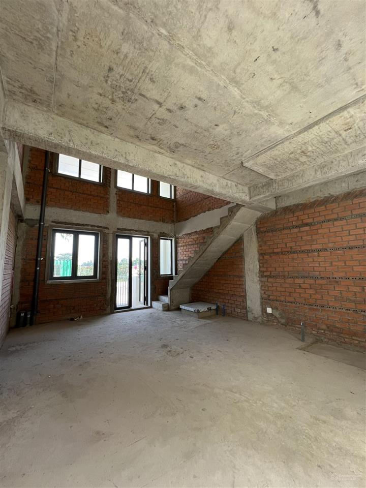 Cho thuê nhà thô tiện làm kho, hoặc làm chdv, gần trung sơn, pmh, dt sàn 170m2, giá 8tr/tháng