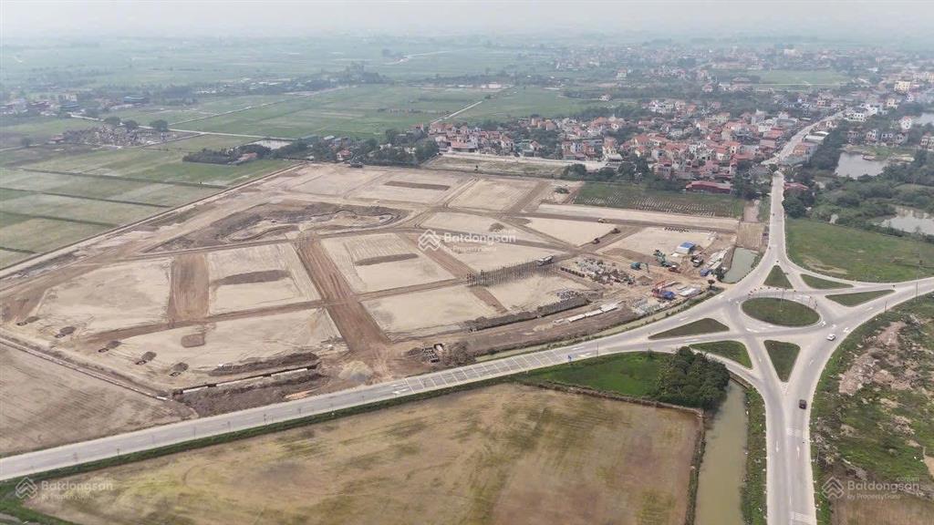 Bán 2 lô vip lk108 và 09, siêu đẹp siêu thoáng, gần khu dân cư đông đúc, bãi đỗ xe rộng thoáng