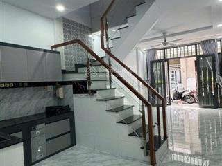 Nhà đẹp ở ngay  hẻm thông lê văn khương  4x10m  giá chỉ 3,x tỷ