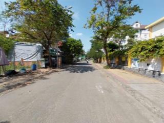 Bán lô biệt thự 302m2 đối diện trường bưởi kdc khang điền quận 9 cũ  75tr/m2