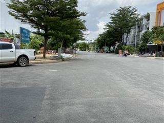 Chủ bán lô 2 lô đất đường 30m khu dân cư khang điền q9 cũ giá 130tr/m2