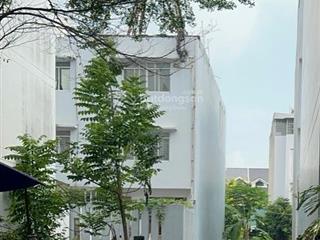 Chủ bán gấp để định cư lô đất đối diện cv gia hoà 12,9ty  100m2