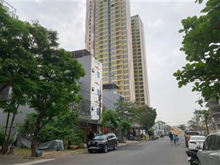 Cần sang nhượng lô đất mt đường phạm kiệt. đường 11m. thông ra hồ xuân hương