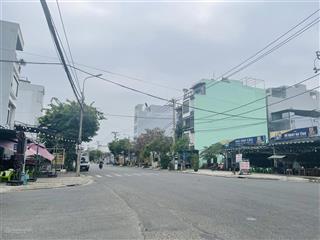 Cần bán lô góc 2 mặt tiền đường đông kinh nghĩa thục. cách biển 400m. đường thông ra biển