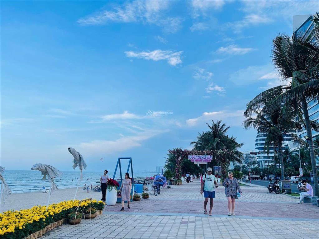 Cần bán 500m2 đường vương thừa vũ  sơn trà. đường thông ra biển mỹ khê