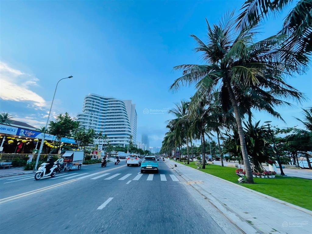 Cần bán 500m2 đường vương thừa vũ  sơn trà. đường thông ra biển mỹ khê