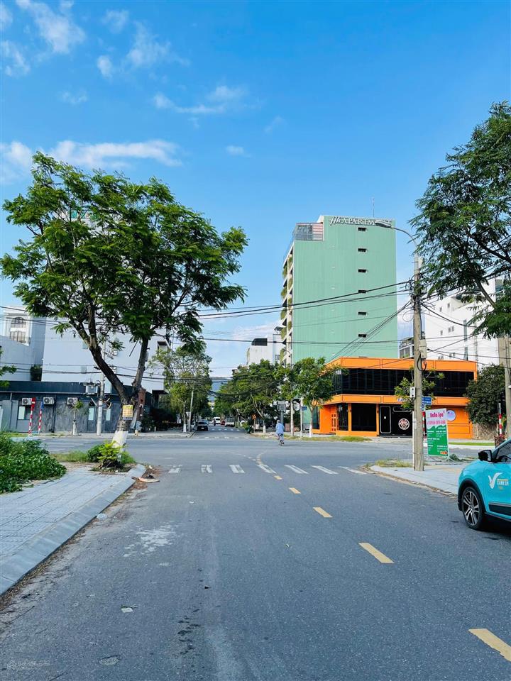 Cần bán 500m2 đường vương thừa vũ  sơn trà. đường thông ra biển mỹ khê