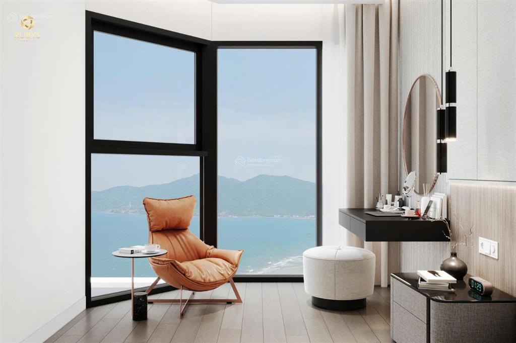 Cần bán căn góc 2 mặt view biển mỹ khê. thuộc da căn hộ times square. sổ lâu dài. số lượng có hạn