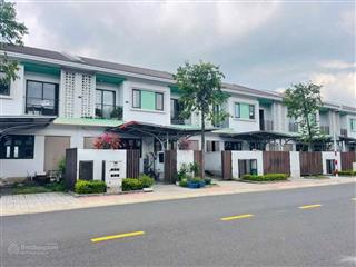 Rẻ nhất sun casa central từ cđt vsip , 2 tỷ 850 , cho thuê từ 1012 tr/ tháng , vay tối đa 70%.