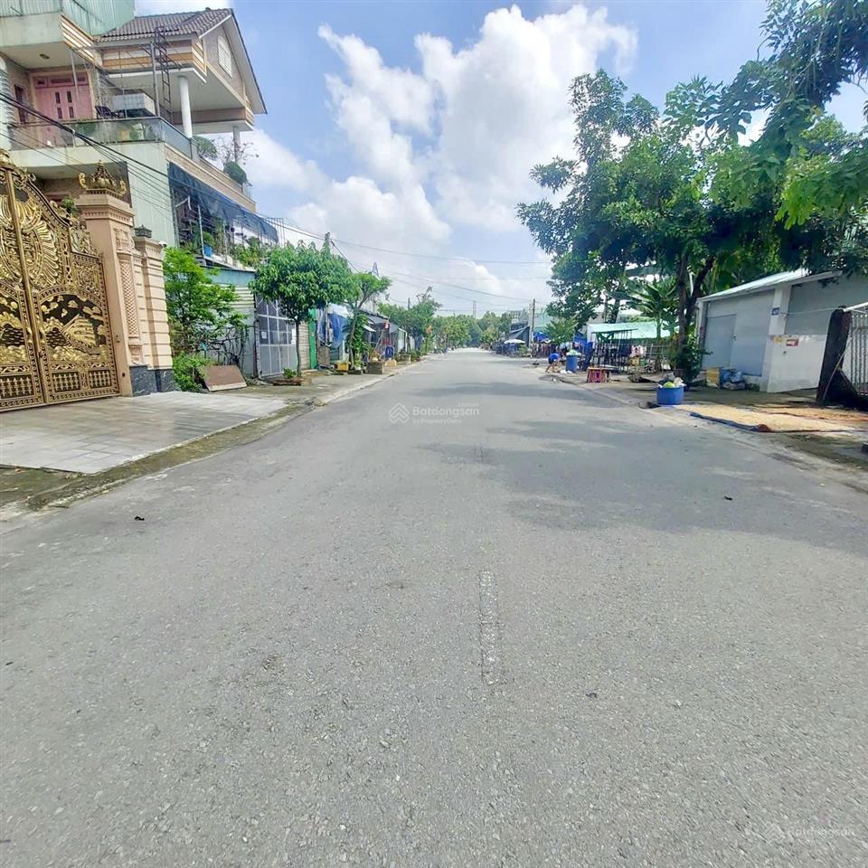 Bán đất mặt tiền 8,75m x 30m  thổ cư 100% đường d11 khu tdc phú mỹ, phú tân.