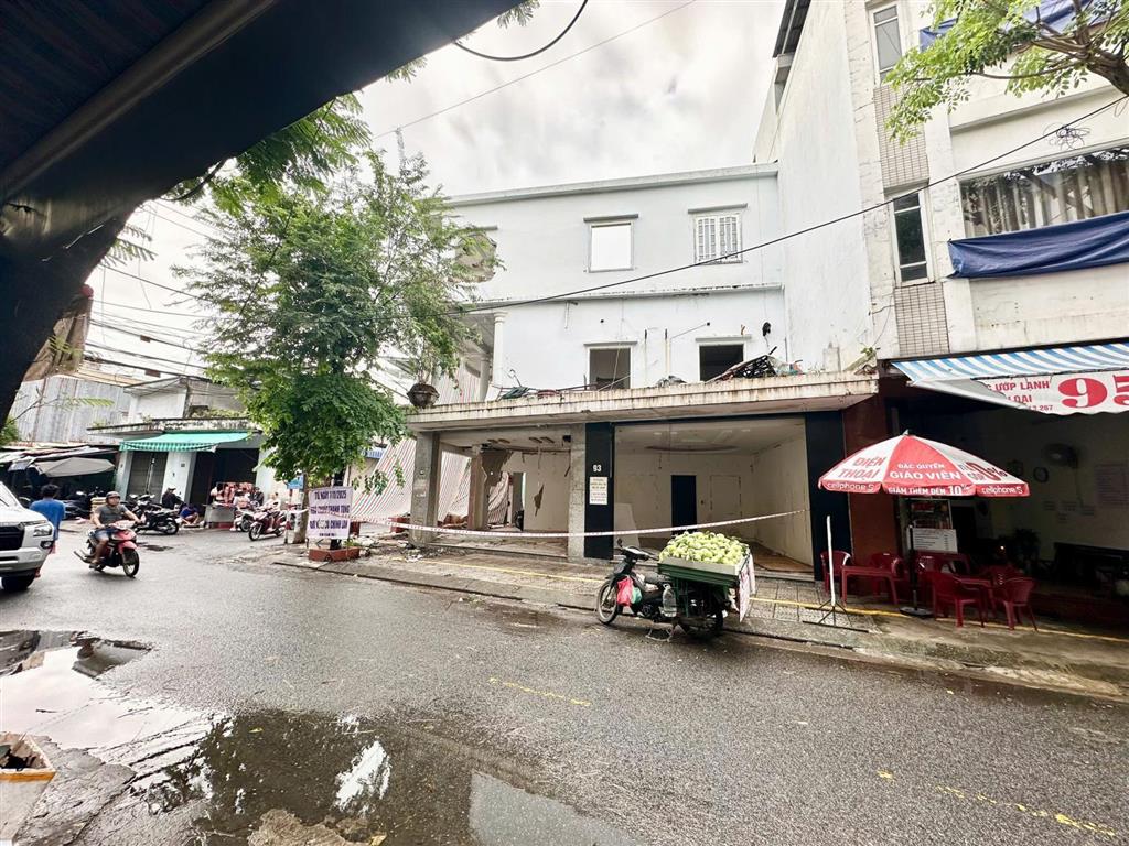 Bán cặp đất mặt tiền cù chính lan  gần chợ thanh khê