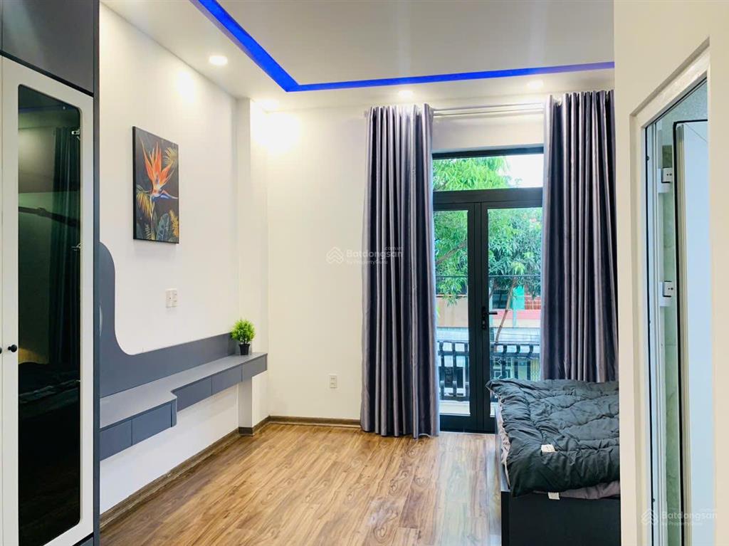 Bán nhà 3 tầng đường vũ quỳnh, ngay sát biển