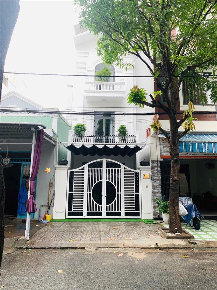 Bán nhà 3 tầng đường vũ quỳnh, ngay sát biển