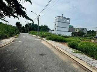 Bán nền đất chính chủ shr  74m2/3 tỷ1. ngay khu túc xá đh luật  gần vinhomes và đường vành đai 3