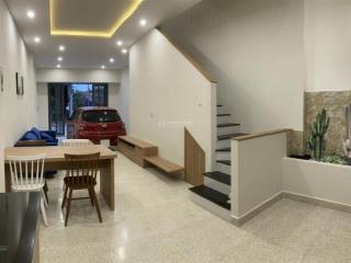 Bán nhà mới 1 trệt 2 lầu .giá 3 tỷ 990/căn.cách vinhomes và đường vành đai 3 bán kính 3km.