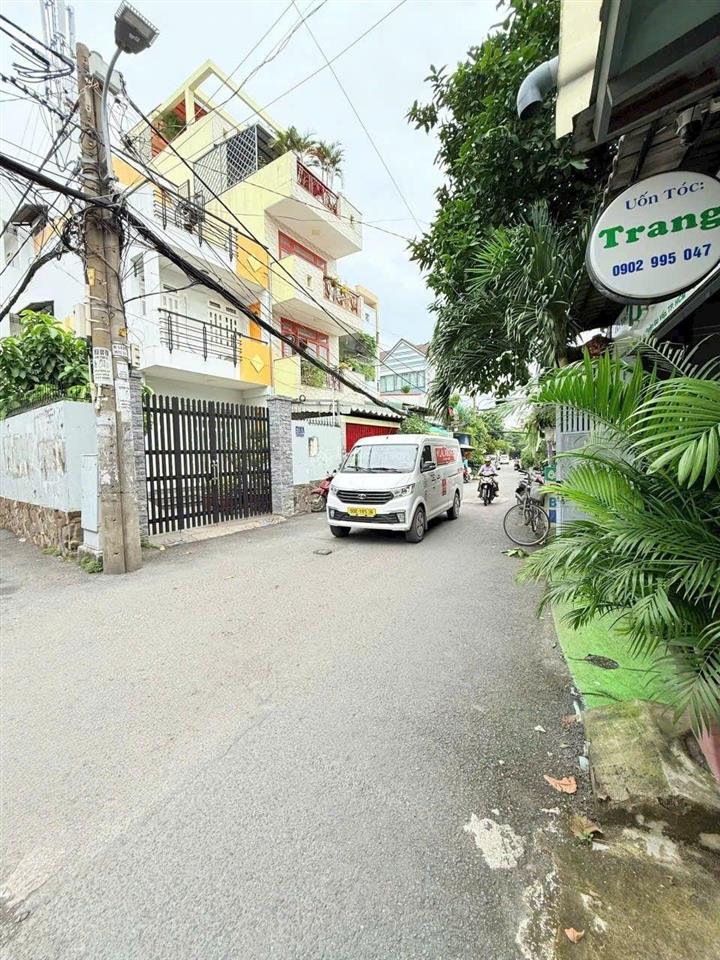 Nhà căn góc 2 mặt tiền đường số 6 phường 15 gò vấp  ngang khủng 6,43m  kd buôn bán tốt