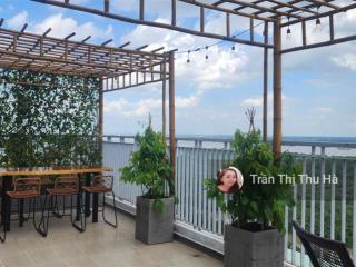 Bán duplex 02 tầng luxgarden có sân vườn riêng 28m sổ hồng sẵn.