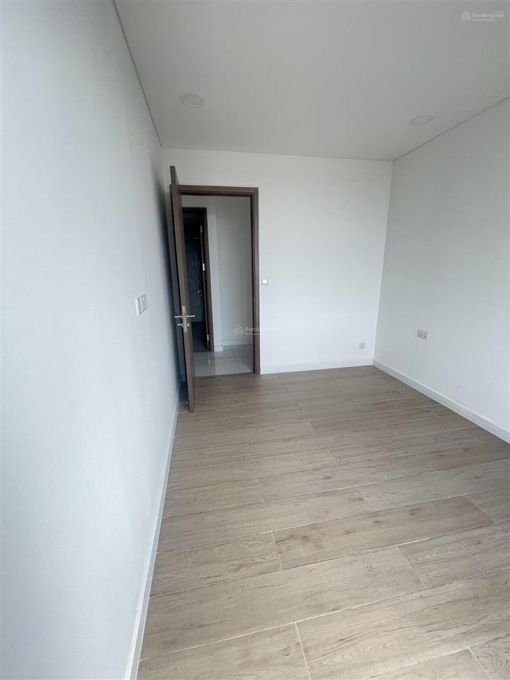 Chủ cho thuê chung cư kingdom 101 căn 2pn diện tích 78m2  giá 17tr