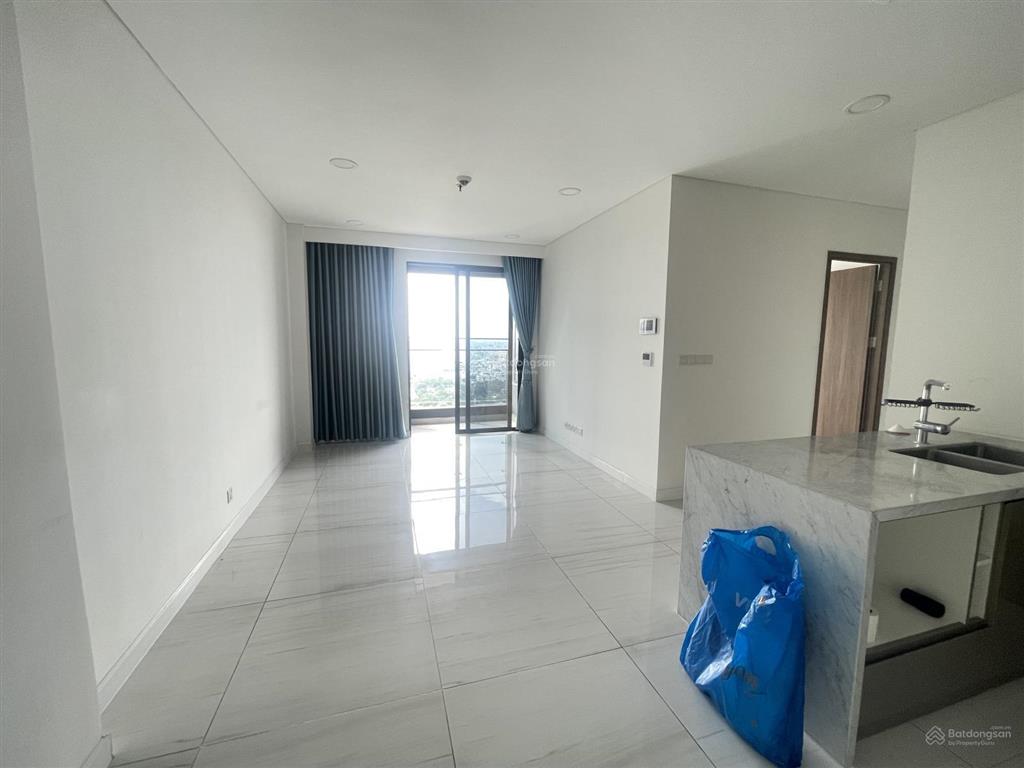 Chủ cho thuê chung cư kingdom 101 căn 2pn diện tích 78m2  giá 17tr