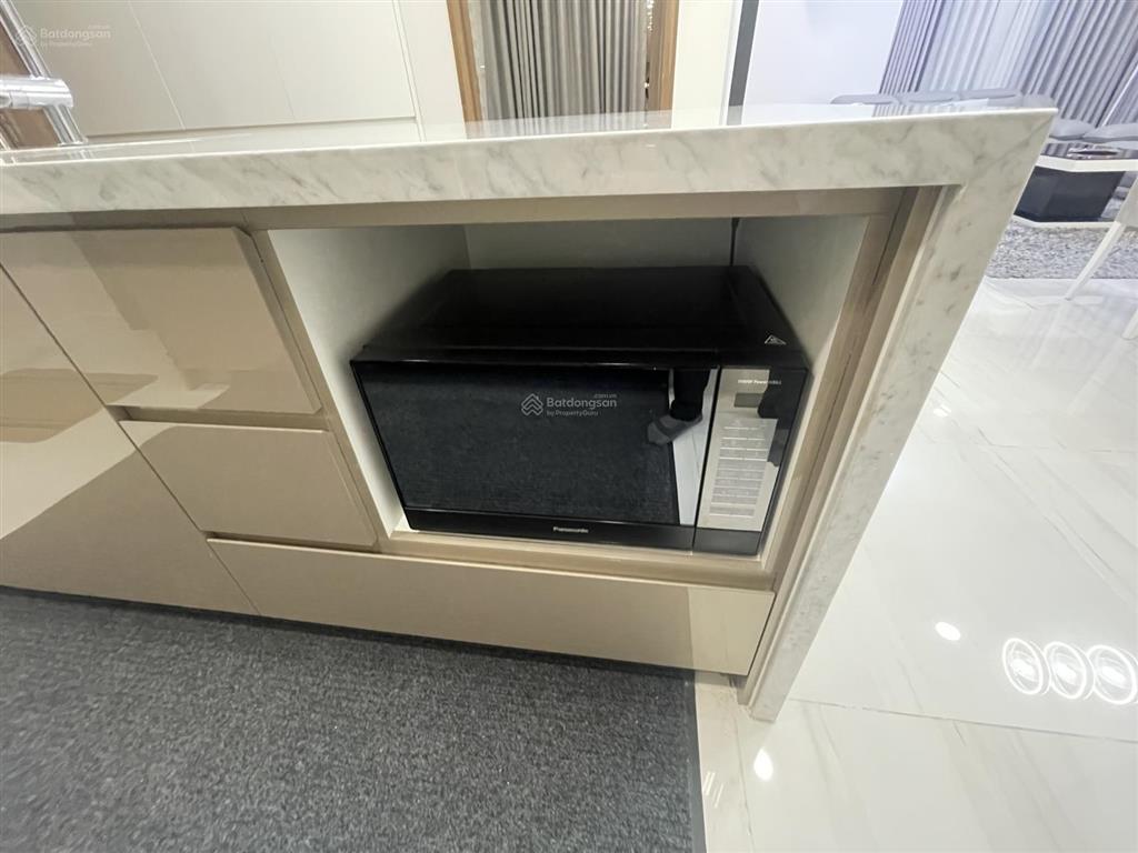Kẹt tiền cần bán nhanh căn hộ 3pn ở kingdom 101  103m2 giá 9,95 tỷ