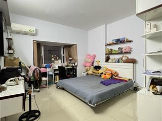 Chính chủ cần bán căn 2 phòng ngủ 2 toilet a414 căn hộ oriental plaza 89m2 full nội thất, đã có sổ