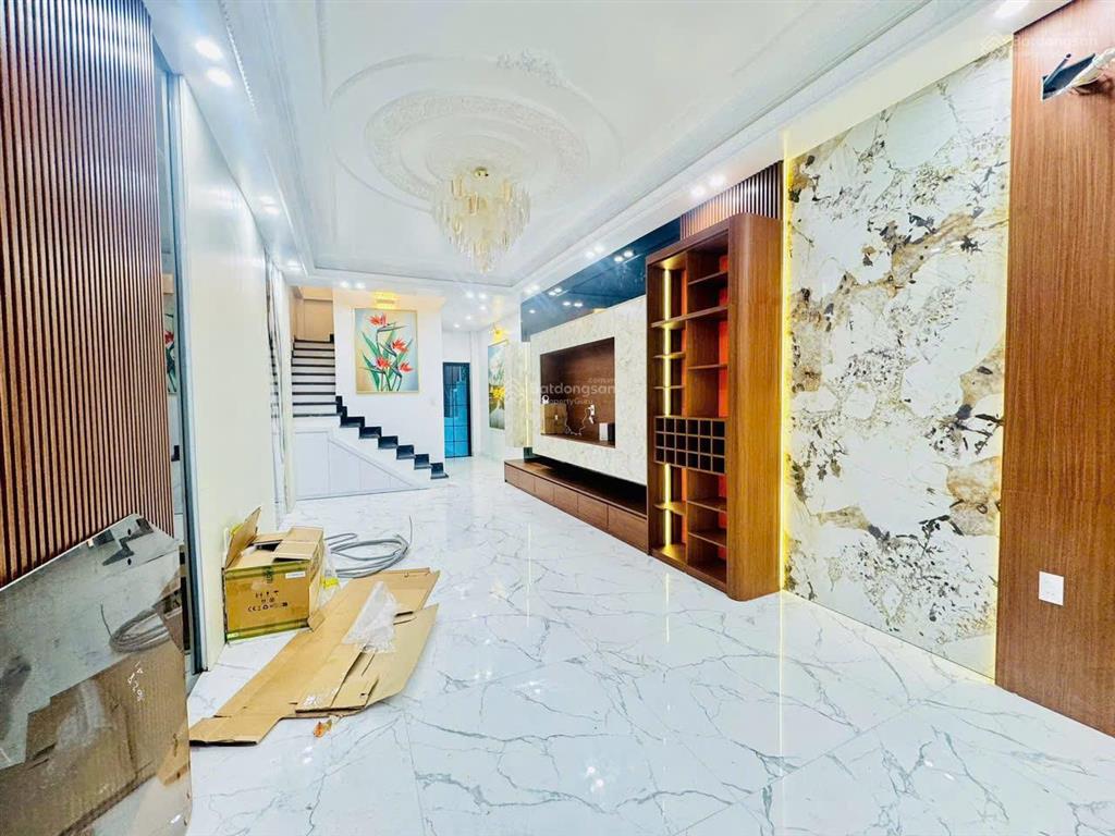 Bán nhà 6 tầng thang máy tuyến 2 lê hồng phong  hải phòng