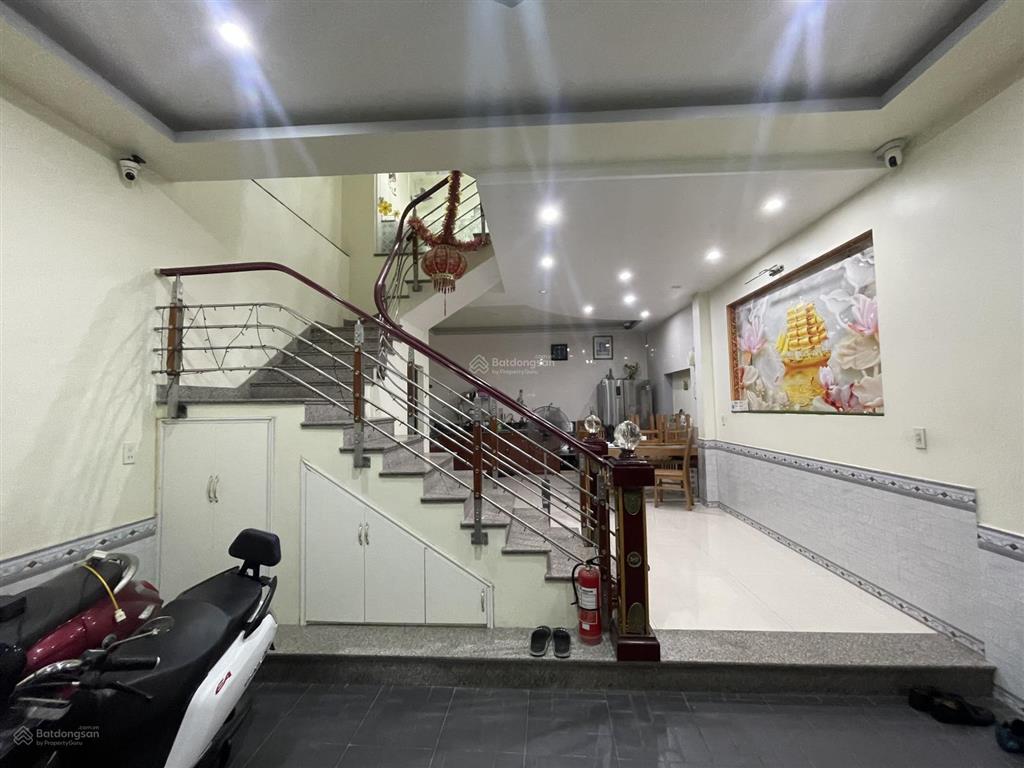 Chủ cần bán nhà để chuyển vào nam sinh sống khu trung tâm điện biên phủ trần phú vườn hoa