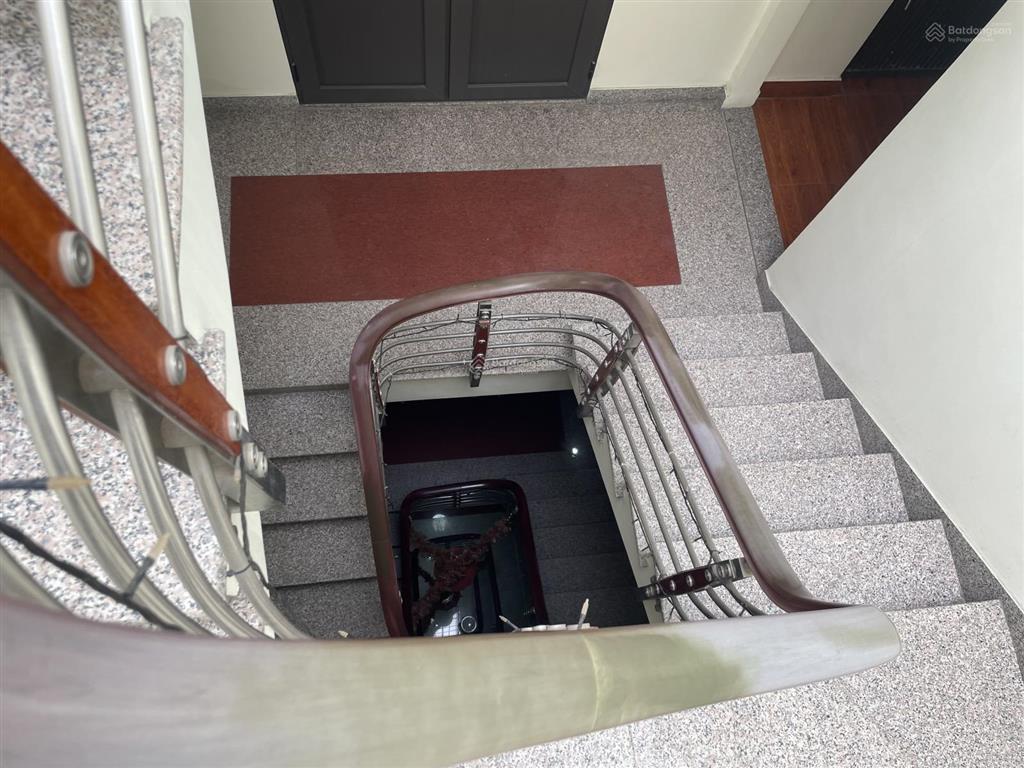 Chủ cần bán nhà để chuyển vào nam sinh sống khu trung tâm điện biên phủ trần phú vườn hoa