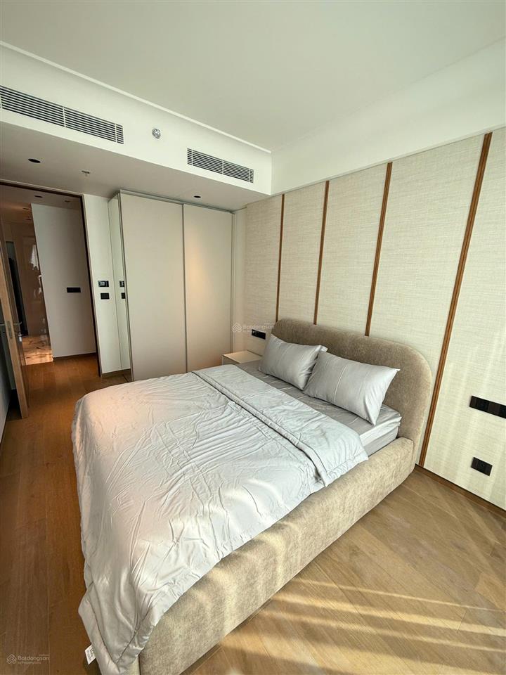 Bán cc grand marina saigon, 40 tỷ, 87m2 2pn, căn góc, full nội thất, nhà mới đẹp.  0902 651 ***