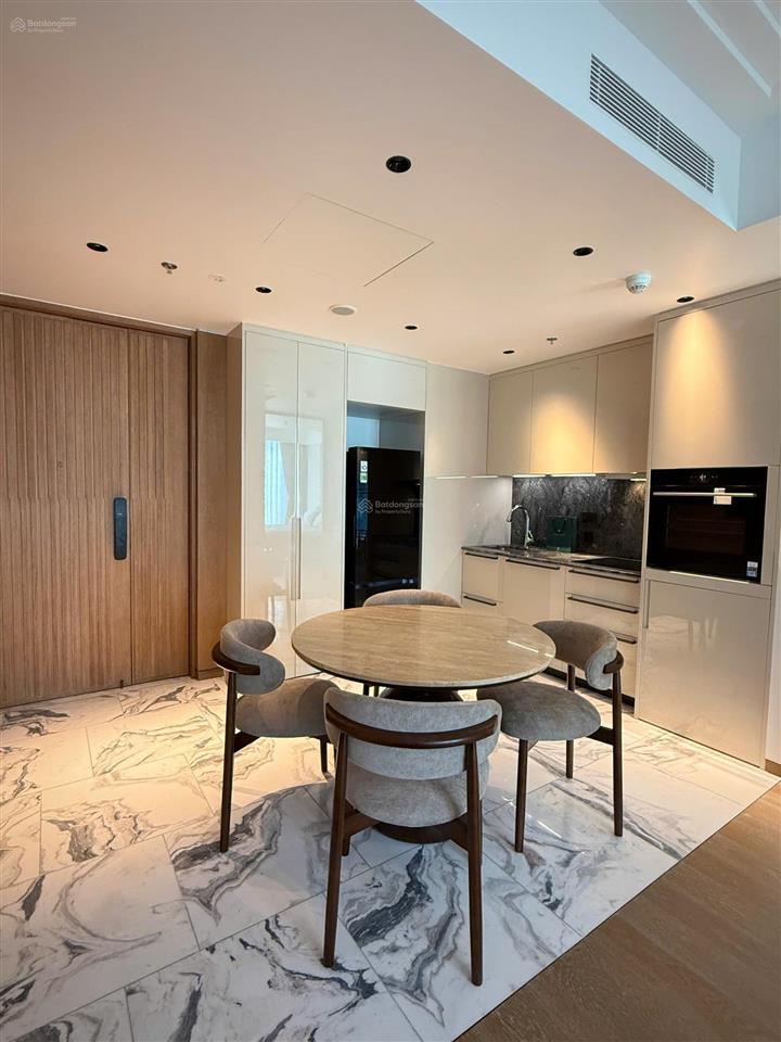 Bán cc grand marina saigon, 40 tỷ, 87m2 2pn, căn góc, full nội thất, nhà mới đẹp.  0902 651 ***