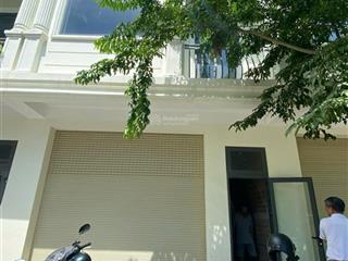 Bán nhà 2 mặt tiền võ chí công  4 tầng đẹp  2mt trước sau hiếm có  giá chỉ 9 tỷ 999