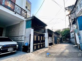 Cực hiếm. nhà 1t2l đẹp hẻm xe hơi gần hoàng diệu 2  khu dân trí  chỉ 5 tỷ sổ hoàn công đủ