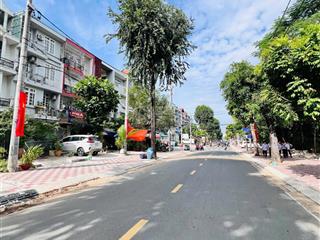 Bán gấp! nhà khu biệt thự 246m2( ngang 12m)  đối diện công viên gần kha vạn cân