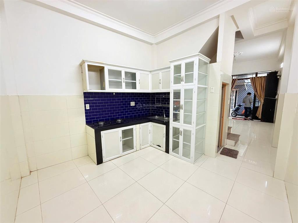 Chỉ 1 tỷ nhỉnh  có nhà trệt lầu vào ở ngay, khu an ninh, gần ga metro bình thái, dts 70m2