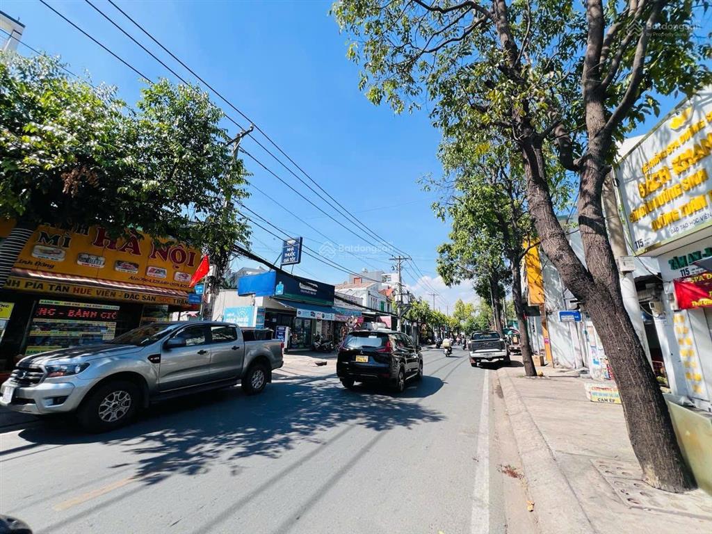 Nhà mặt tiền đường linh đông  sầm uất 175m2 vuông vắn  đang cho thuê kd tốt