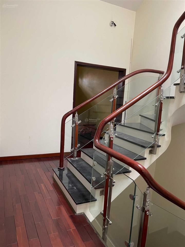 Bán nhà vườn 100m2x4,5t hoàn thiện đẹp tc5, mt 5.55m vuông vắn gần trường ltv nội thất xịn 26tỷ