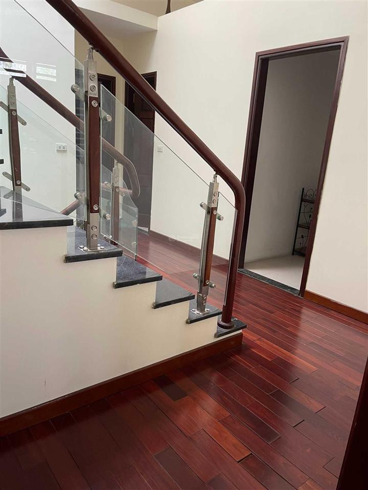 Bán nhà vườn 100m2x4,5t hoàn thiện đẹp tc5, mt 5.55m vuông vắn gần trường ltv nội thất xịn 26tỷ