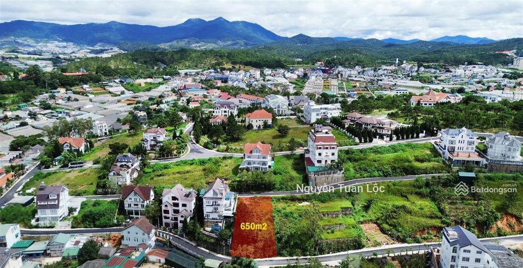 Chính chủ cần bán lô đất đẹp 650m2 hai mặt tiền khu biệt thự đồi huy hoàng, đà lạt