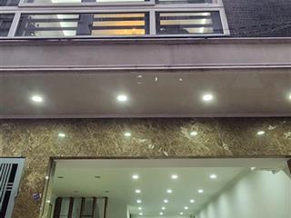 Siêu phẩm siêu hiếm trung kính, ô tô, gần mặt phố, nhà dân xây, nội thất xịn xò, 2 ô tô trong nhà